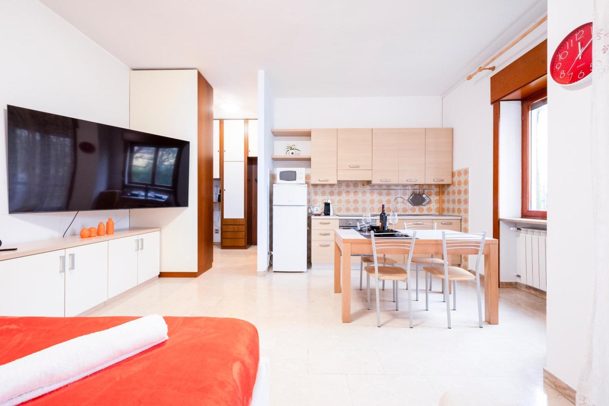 Moncler House Navigli Apartment - Milan — Photos 2